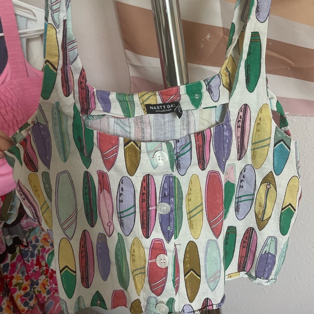 NASTY GAL surfboard print tank